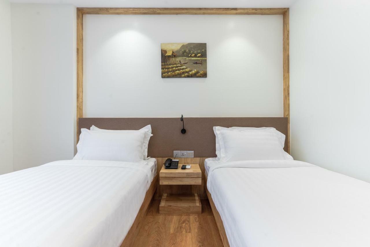 The Gandamar Hotel , Yangon Extérieur photo